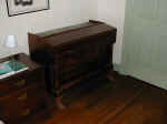 deskbase2.jpg (380000 bytes)